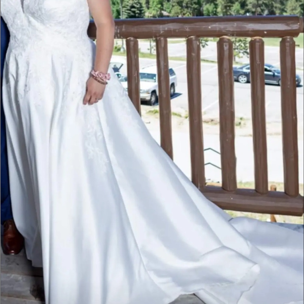 Stella York Corset Wedding Dress Size 24 - Picture 3 of 4